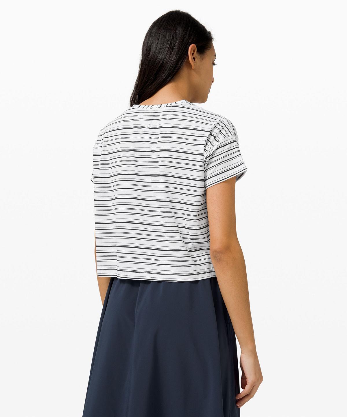 Chemises Lululemon Cates Cropped T-Shirt Femme Stripes Blanche Noir | FR_LuLu91408