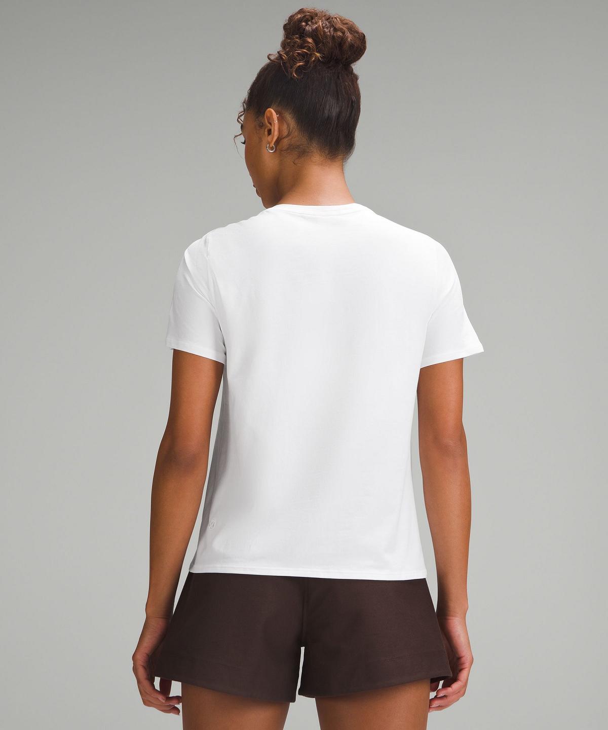 Chemises Lululemon Cotton Shoulder-Twist T-Shirt Femme Blanche | FR_LuLu78137