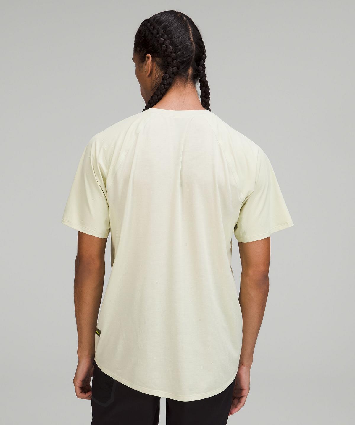 Chemises Lululemon Ventilated Hiking Short-Sleeve Homme Kaki | FR_LuLu99653