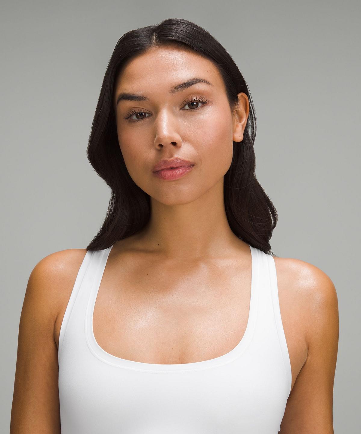 Chemises Lululemon Wundermost Ultra-Soft Nulu Scoop-Neck Cropped Tank Femme Blanche | FR_LuLu43411