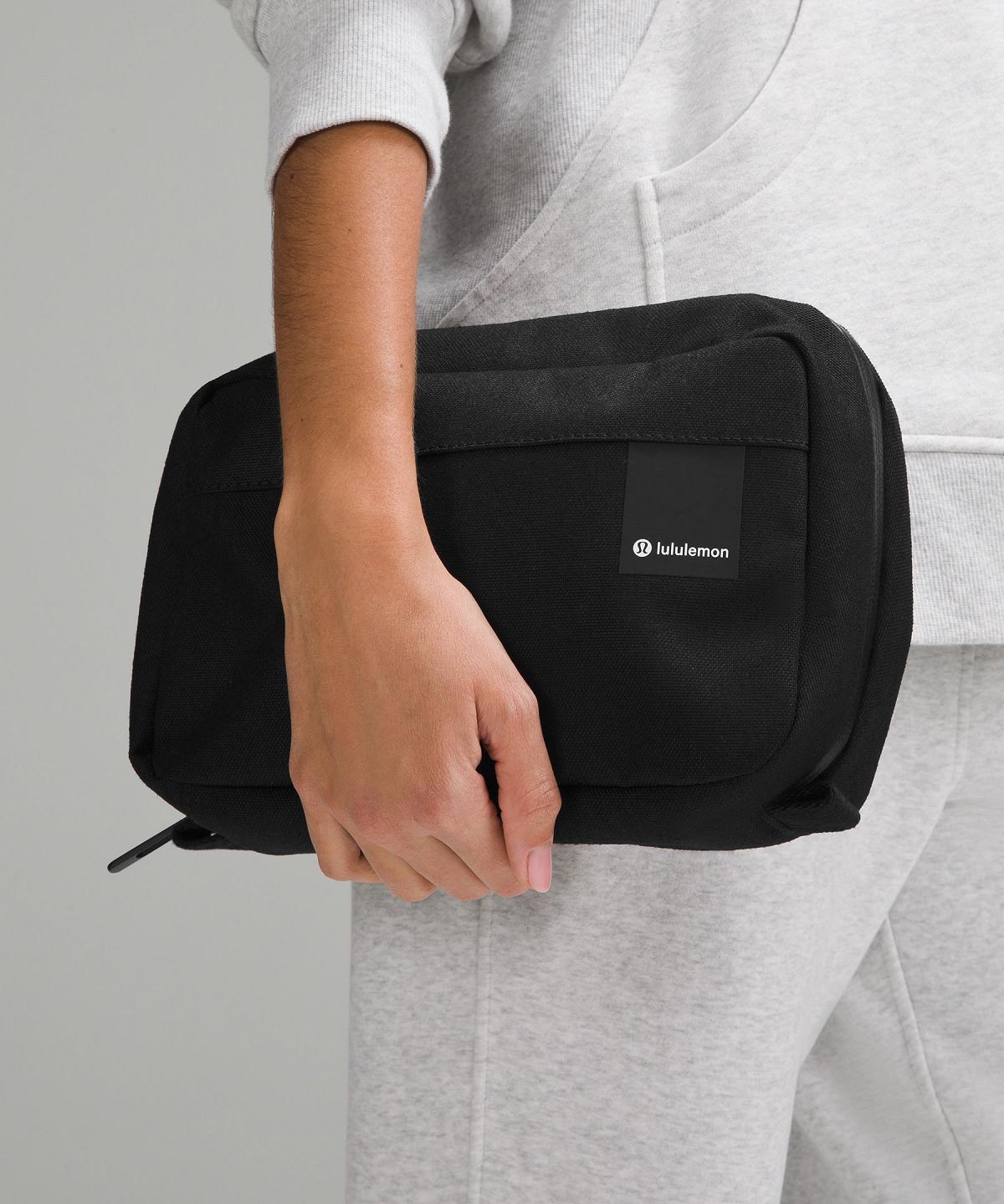 Portefeuilles Et Pochettes Lululemon Command the Day Dopp Kit 5L Bag Noir | FR_LuLu29375