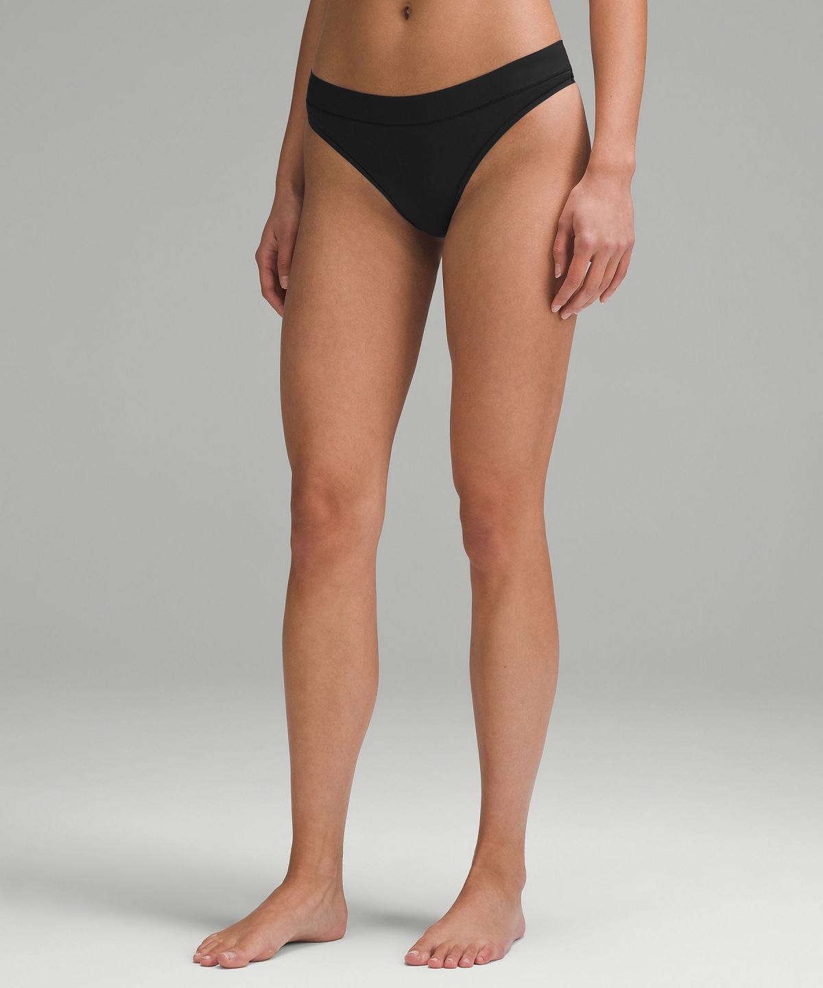 Sous Vêtement Lululemon UnderEase Mid-Rise Thong Femme Stripes Blanche Noir | FR_LuLu14995