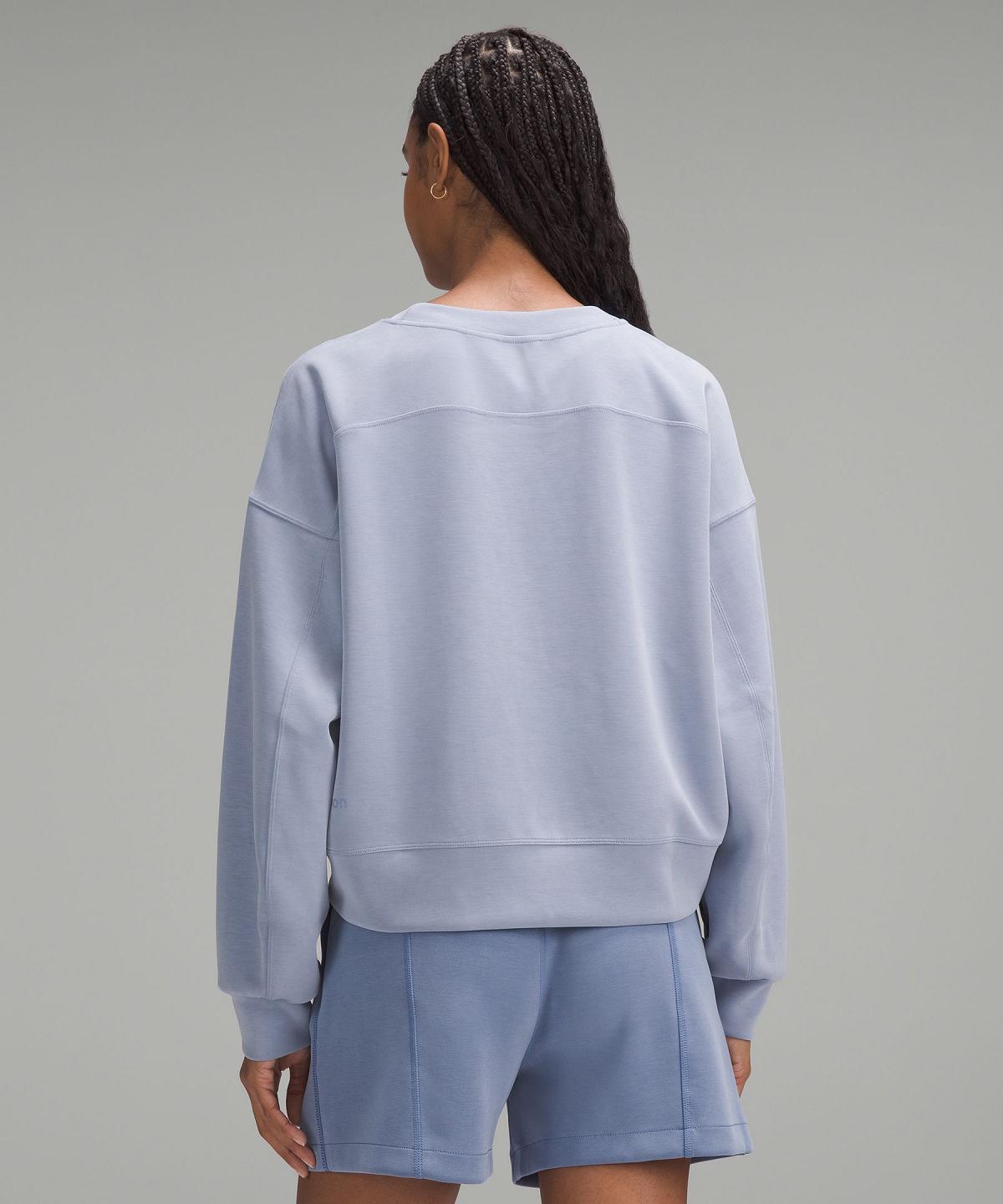 Sweats À Capuche Et Sweatshirts Lululemon Softstreme Perfectly Oversized Cropped Crew Femme Bleu | FR_LuLu53468